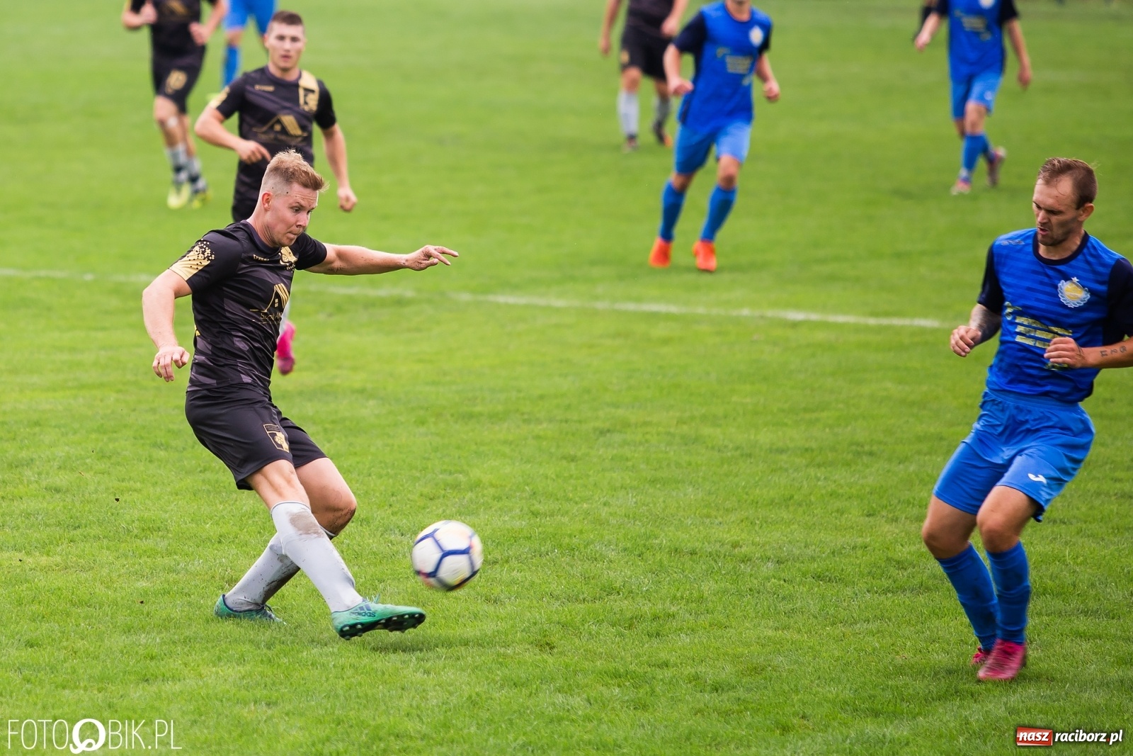 Zdjęcie w galerii na portalu naszraciborz.pl: Celność bolączką Brzezia. Kolejny mecz bez punktów [FOTO] wiadomości z regionu