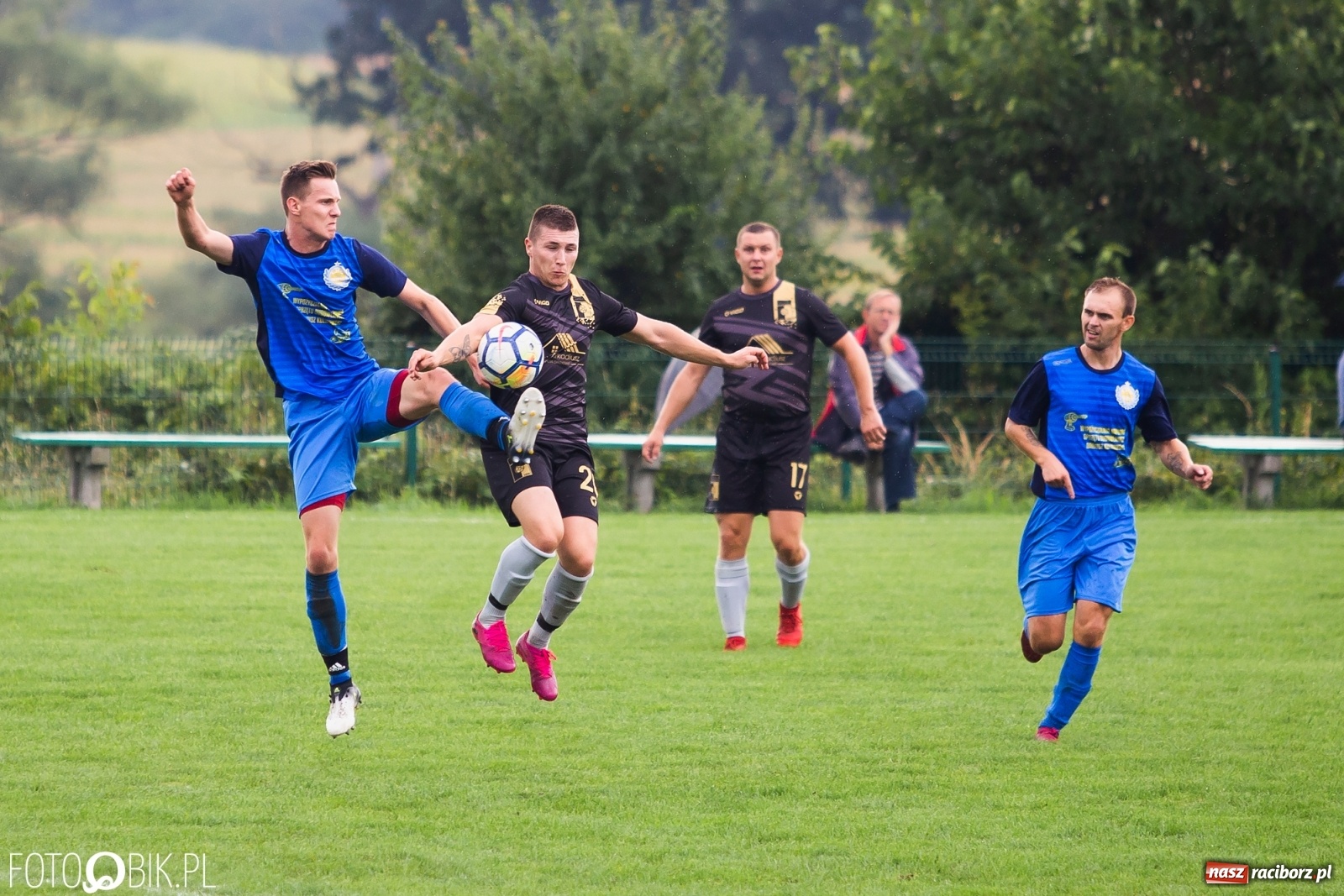 Zdjęcie w galerii na portalu naszraciborz.pl: Celność bolączką Brzezia. Kolejny mecz bez punktów [FOTO] wiadomości z regionu