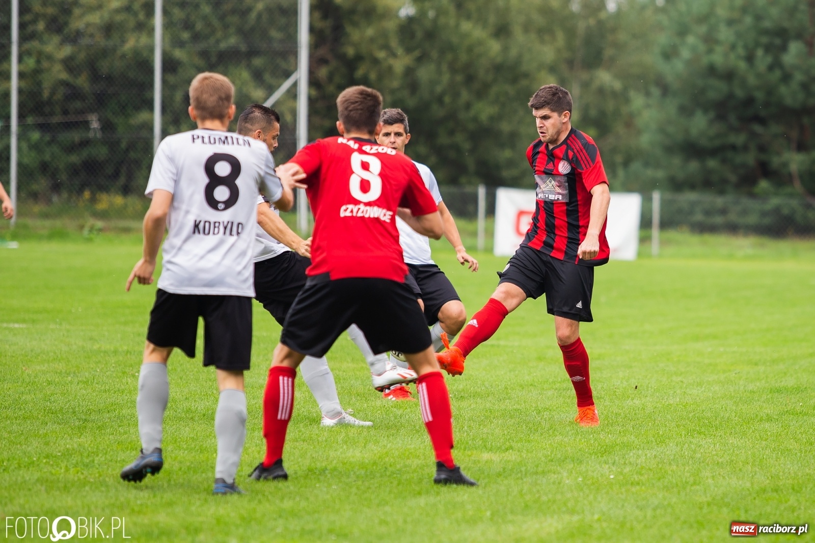 Zdjęcie w galerii na portalu naszraciborz.pl: Naprzód z Czyżowic zgasił kobylski Płomień [FOTO] wiadomości z regionu