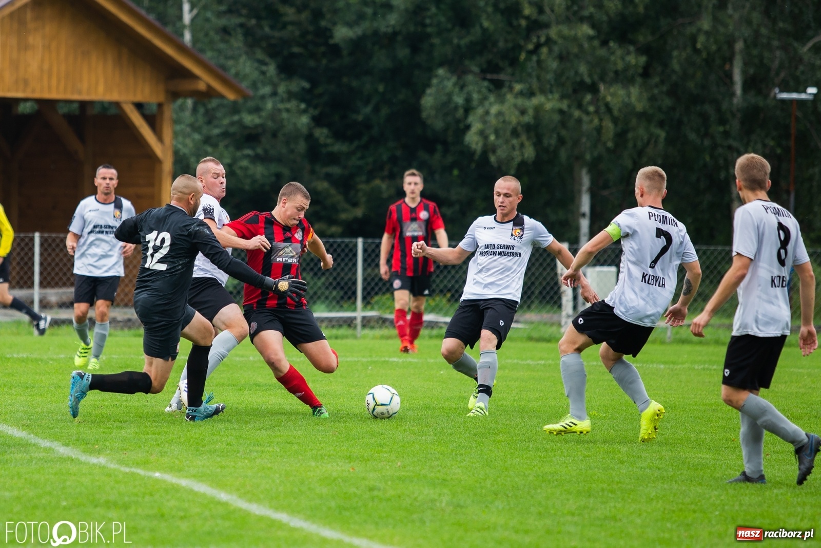 Zdjęcie w galerii na portalu naszraciborz.pl: Naprzód z Czyżowic zgasił kobylski Płomień [FOTO] wiadomości z regionu