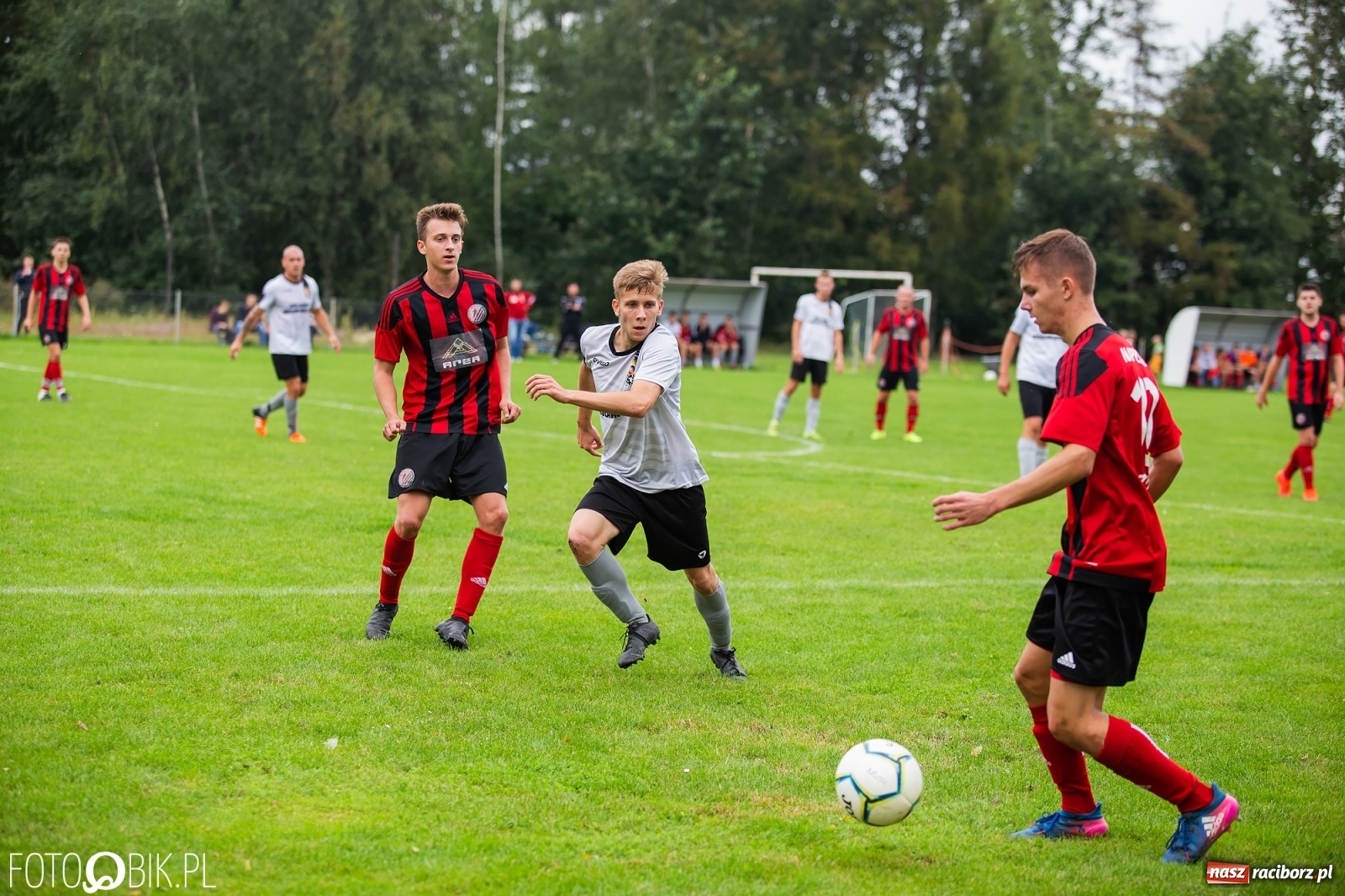 Zdjęcie w galerii na portalu naszraciborz.pl: Naprzód z Czyżowic zgasił kobylski Płomień [FOTO] wiadomości z regionu