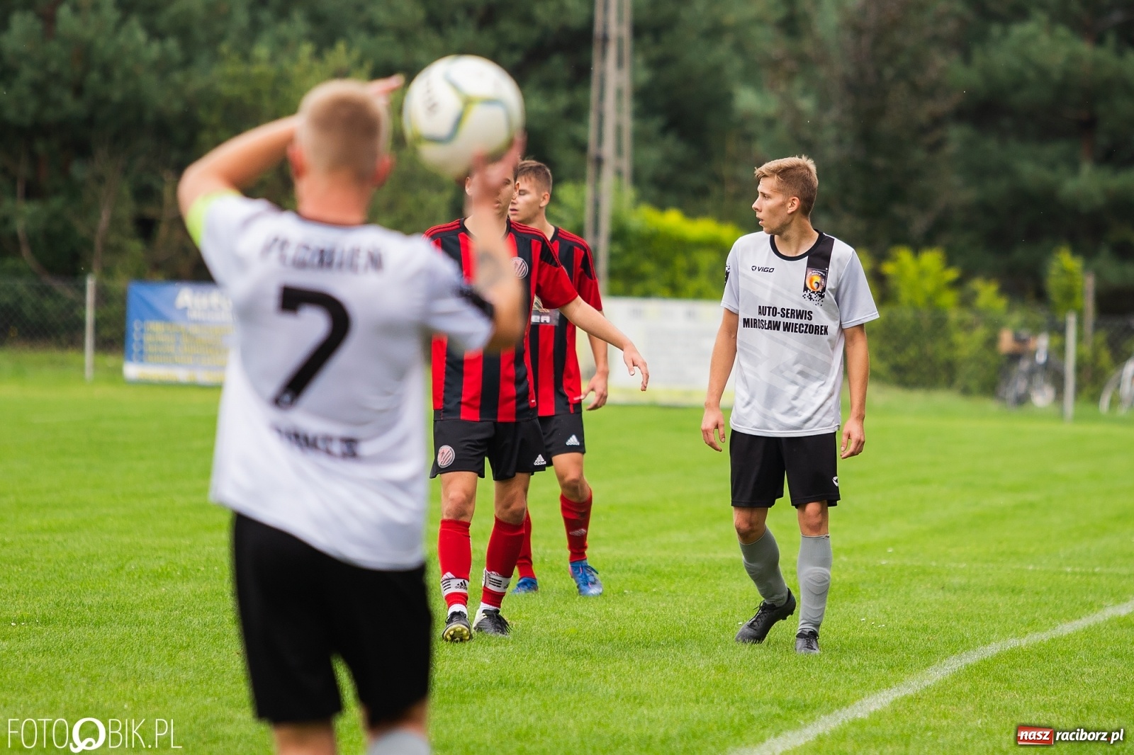 Zdjęcie w galerii na portalu naszraciborz.pl: Naprzód z Czyżowic zgasił kobylski Płomień [FOTO] wiadomości z regionu