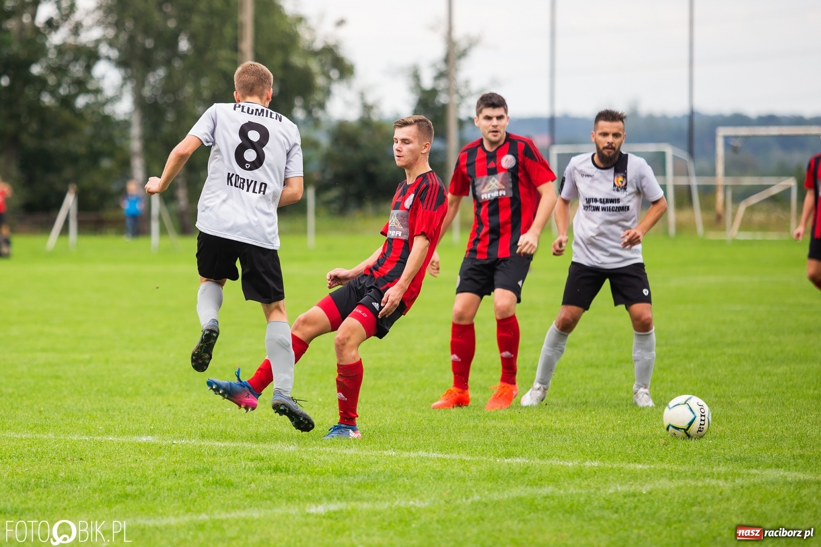 Zdjęcie w galerii na portalu naszraciborz.pl: Naprzód z Czyżowic zgasił kobylski Płomień [FOTO] wiadomości z regionu