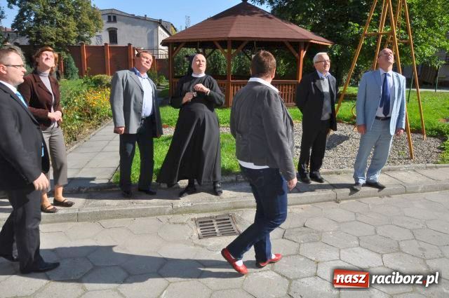 Zdjęcie w galerii na portalu naszraciborz.pl: Dom św. Notburgi odmieniony wiadomości z regionu