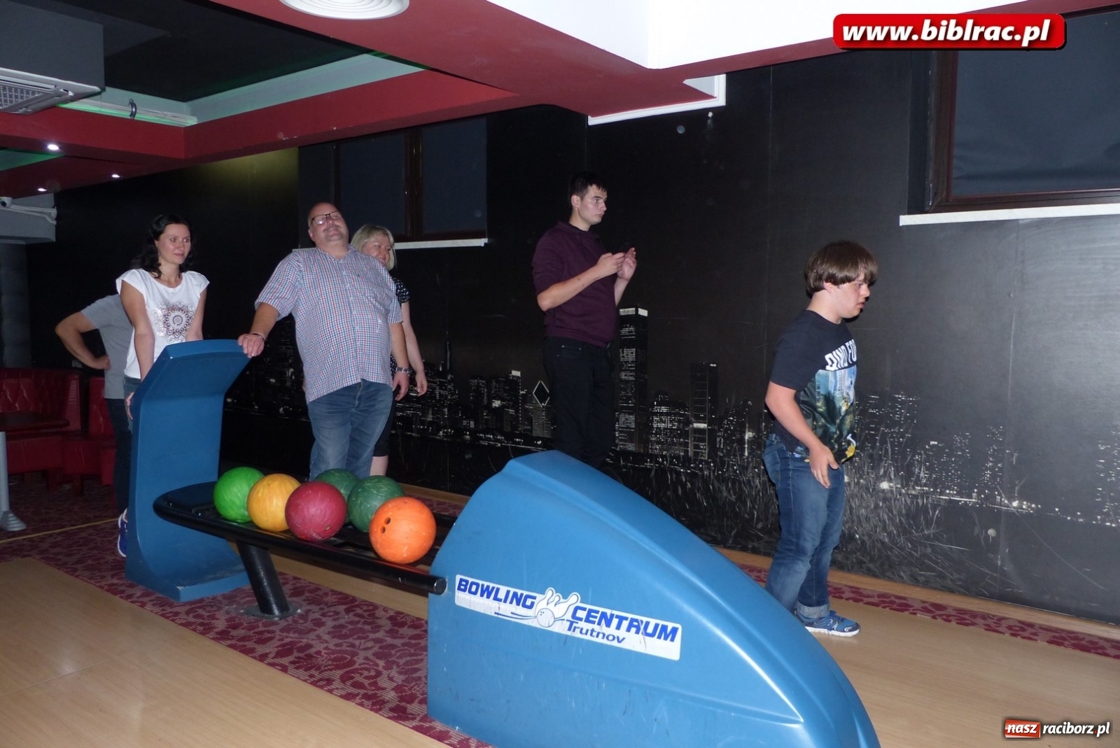 Zdjęcie w galerii na portalu naszraciborz.pl: Biblioteka bez barier. Uczestnicy projektu zwiedzili region [FOTO] wiadomości z regionu