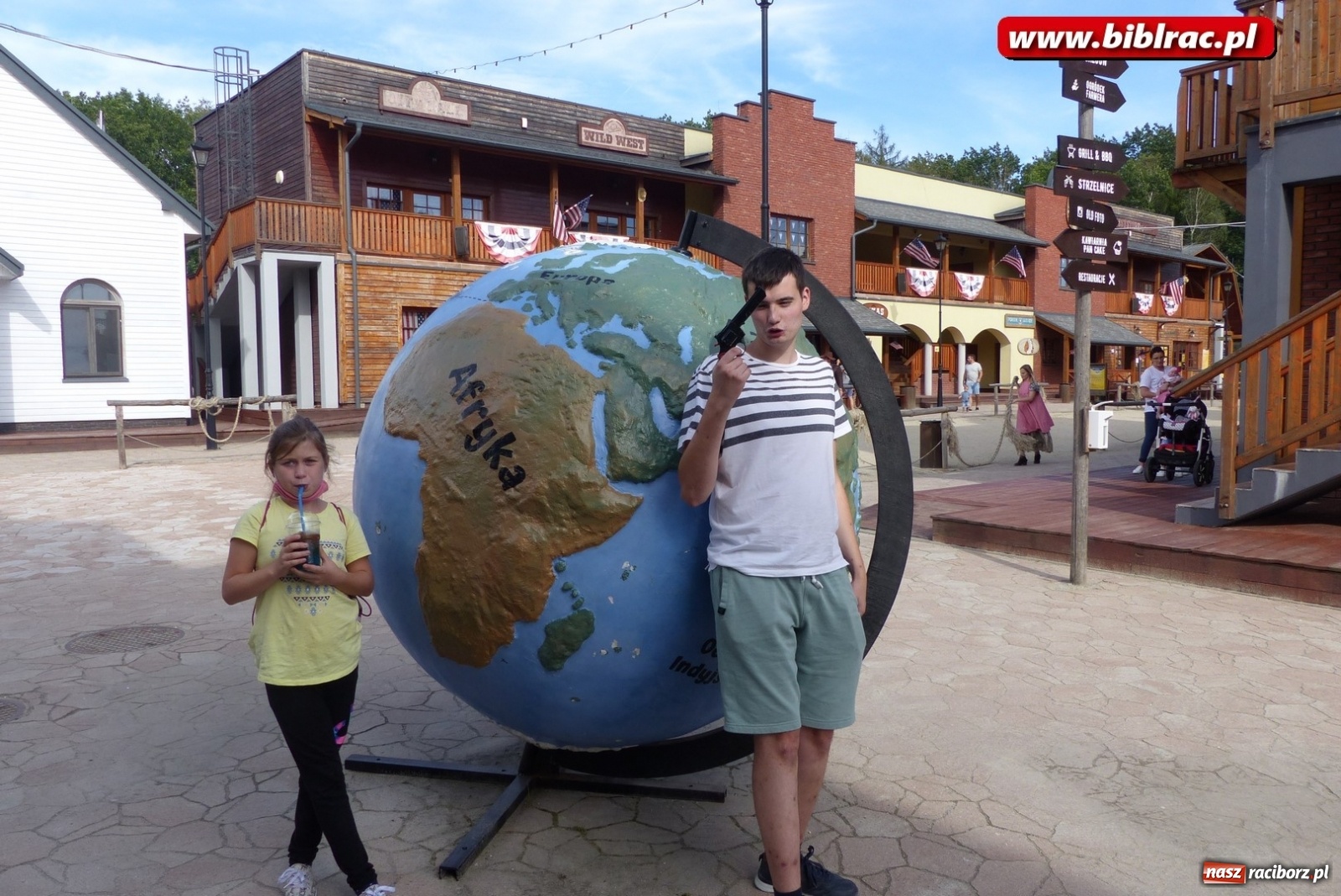 Zdjęcie w galerii na portalu naszraciborz.pl: Biblioteka bez barier. Uczestnicy projektu zwiedzili region [FOTO] wiadomości z regionu