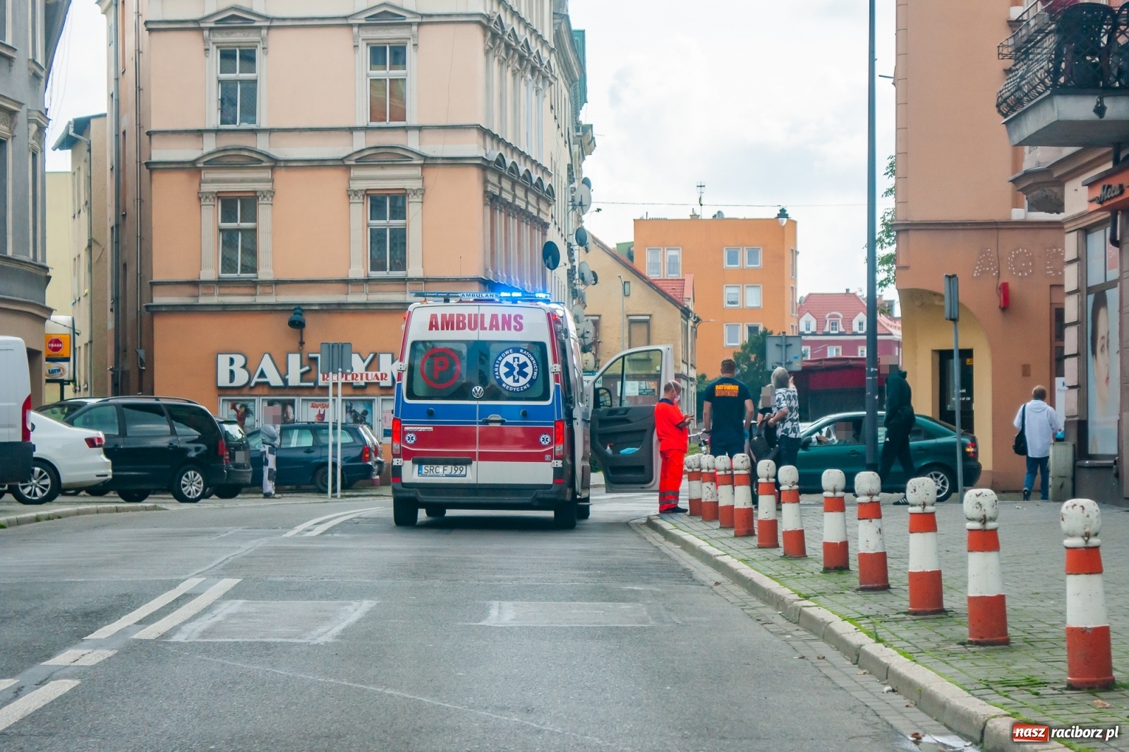 Zdjęcie w galerii na portalu naszraciborz.pl: Potrącenie rowerzysty przy Londzina wiadomości z regionu