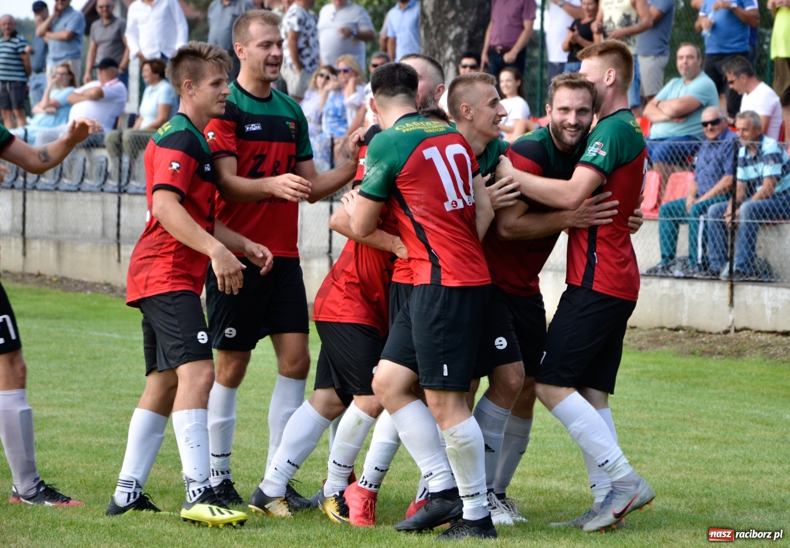 Zdjęcie w galerii na portalu naszraciborz.pl: Tworków poległ w Gorzycach i spadł z piedestału [FOTO] wiadomości z regionu