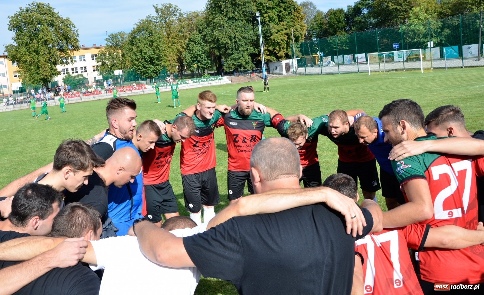 Zdjęcie w galerii na portalu naszraciborz.pl: Tworków poległ w Gorzycach i spadł z piedestału [FOTO] wiadomości z regionu