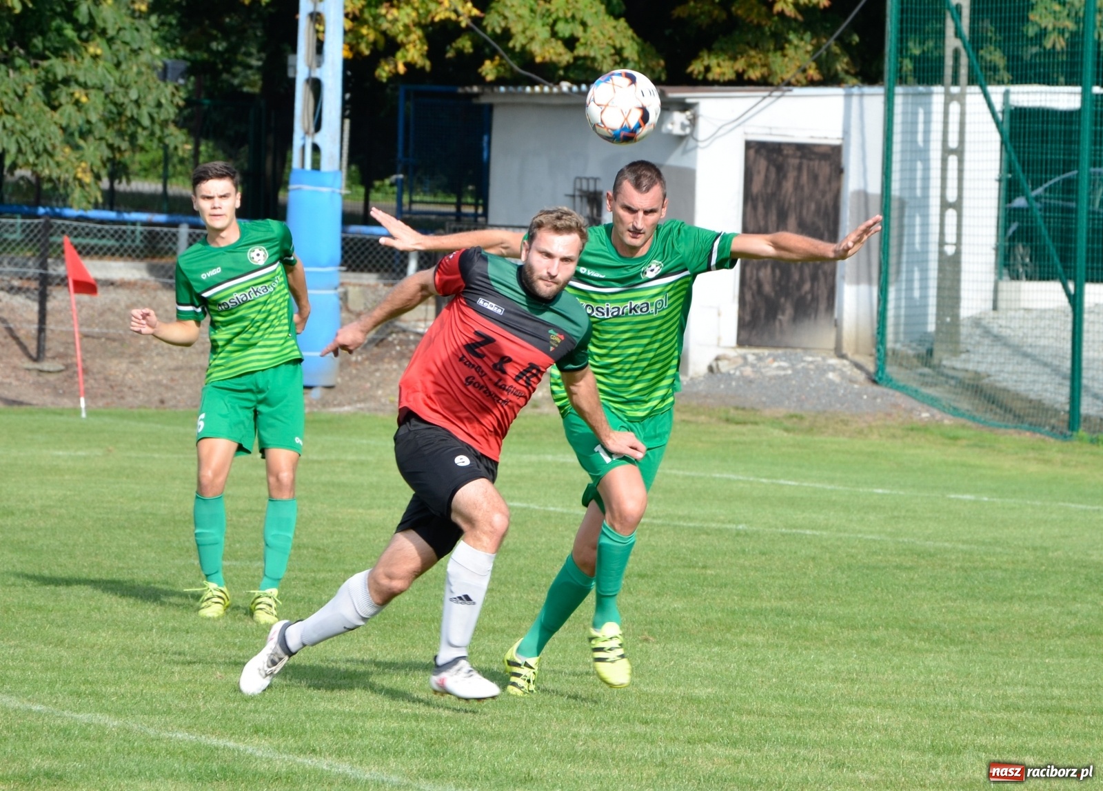 Zdjęcie w galerii na portalu naszraciborz.pl: Tworków poległ w Gorzycach i spadł z piedestału [FOTO] wiadomości z regionu