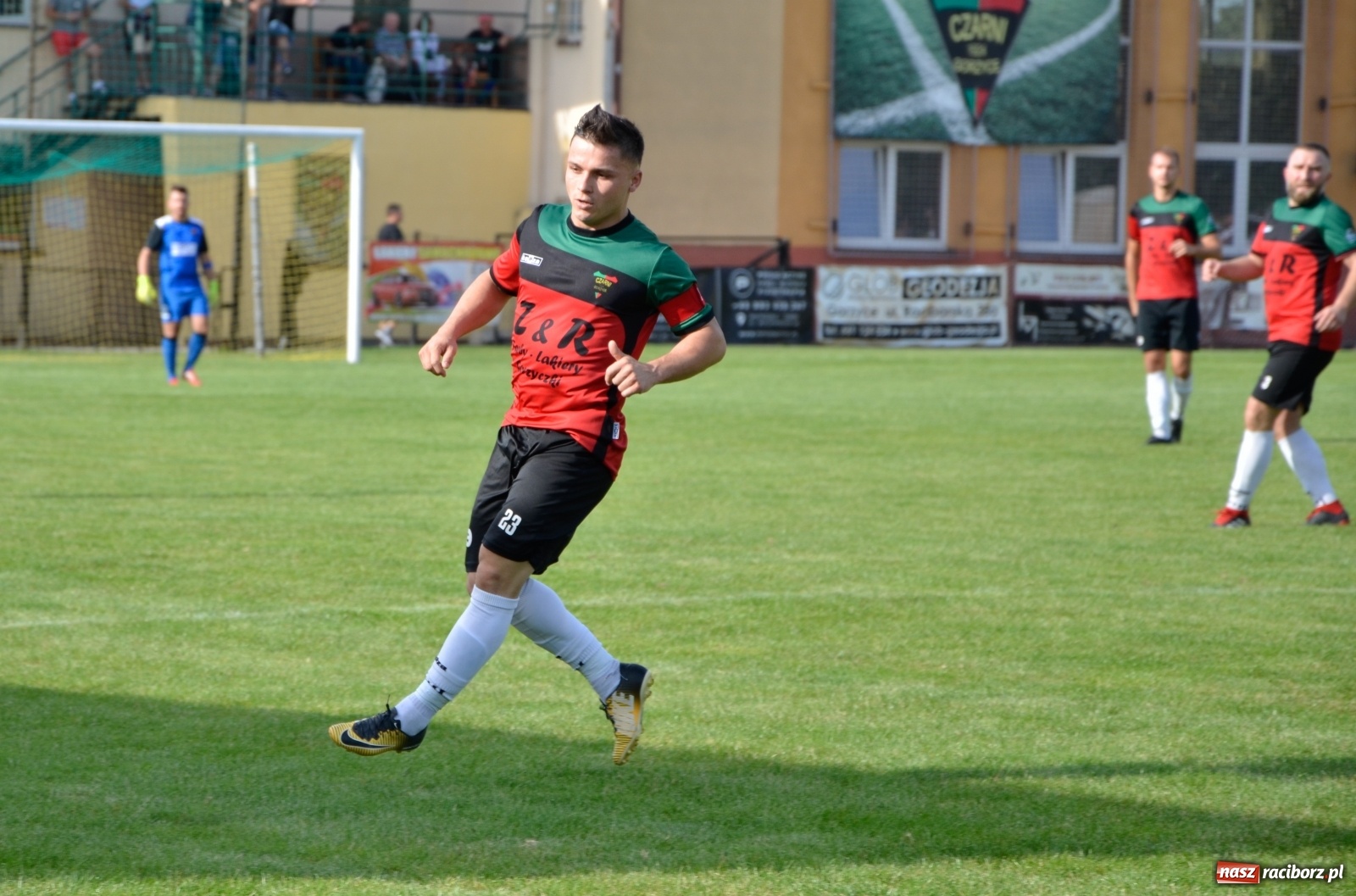 Zdjęcie w galerii na portalu naszraciborz.pl: Tworków poległ w Gorzycach i spadł z piedestału [FOTO] wiadomości z regionu