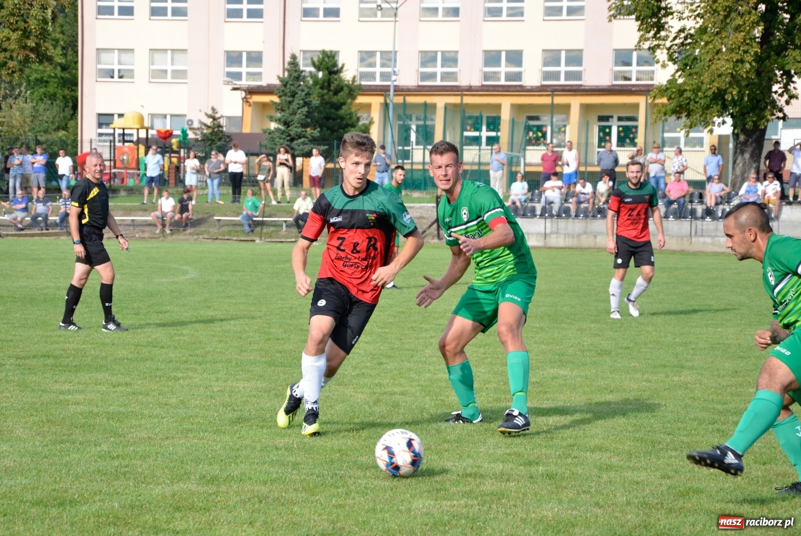Zdjęcie w galerii na portalu naszraciborz.pl: Tworków poległ w Gorzycach i spadł z piedestału [FOTO] wiadomości z regionu