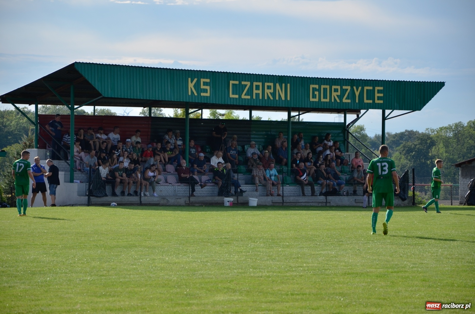Zdjęcie w galerii na portalu naszraciborz.pl: Tworków poległ w Gorzycach i spadł z piedestału [FOTO] wiadomości z regionu