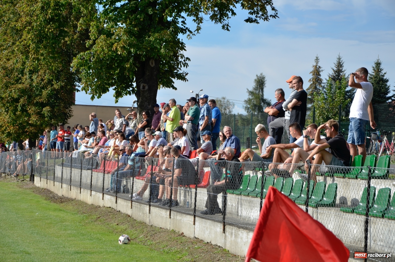 Zdjęcie w galerii na portalu naszraciborz.pl: Tworków poległ w Gorzycach i spadł z piedestału [FOTO] wiadomości z regionu