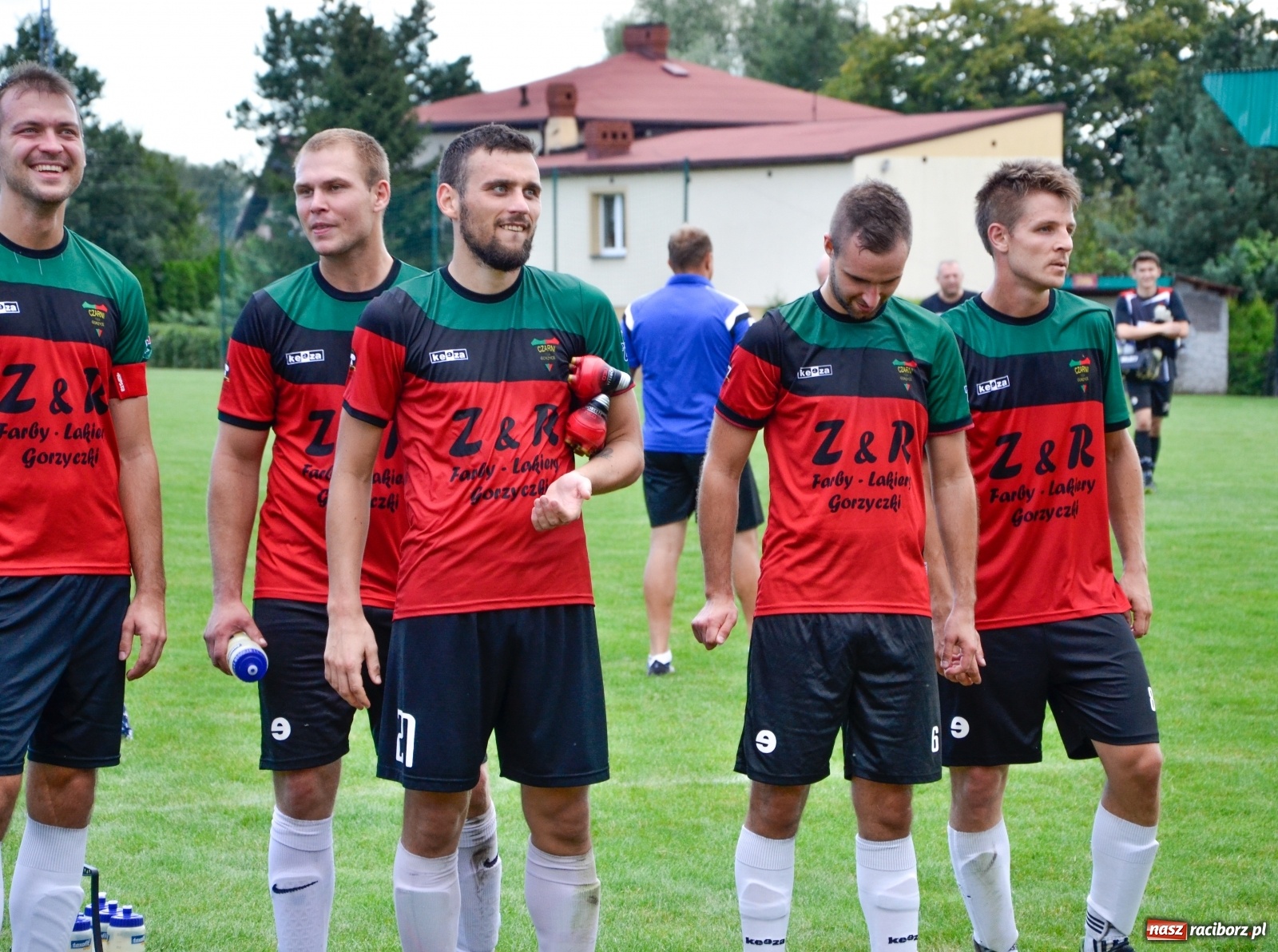 Zdjęcie w galerii na portalu naszraciborz.pl: Tworków poległ w Gorzycach i spadł z piedestału [FOTO] wiadomości z regionu