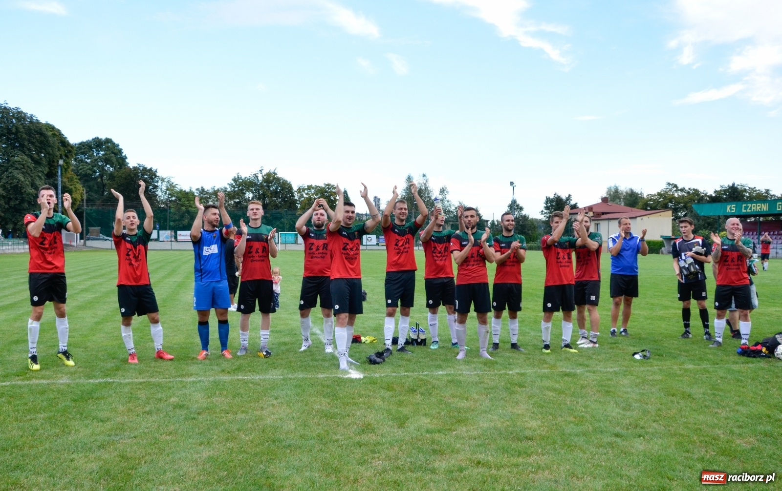 Zdjęcie w galerii na portalu naszraciborz.pl: Tworków poległ w Gorzycach i spadł z piedestału [FOTO] wiadomości z regionu