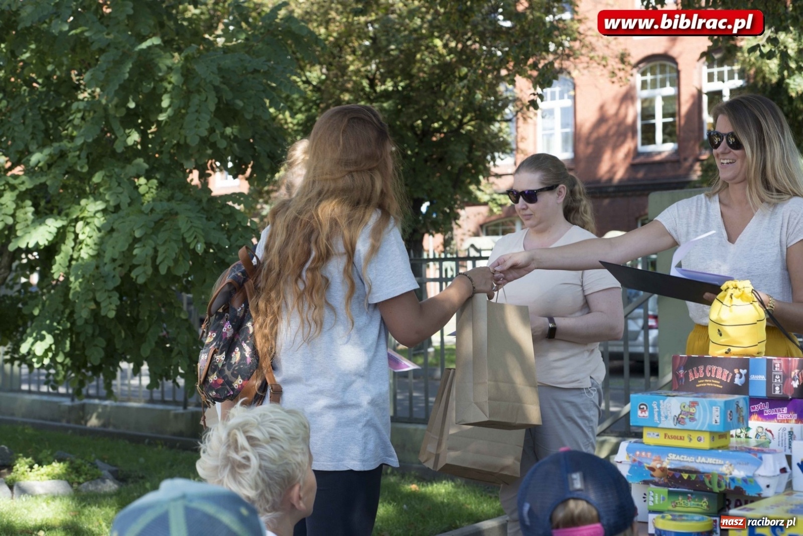 Zdjęcie w galerii na portalu naszraciborz.pl: Rodzinna sobota z planszówkami w raciborskiej bibliotece [FOTO] wiadomości z regionu