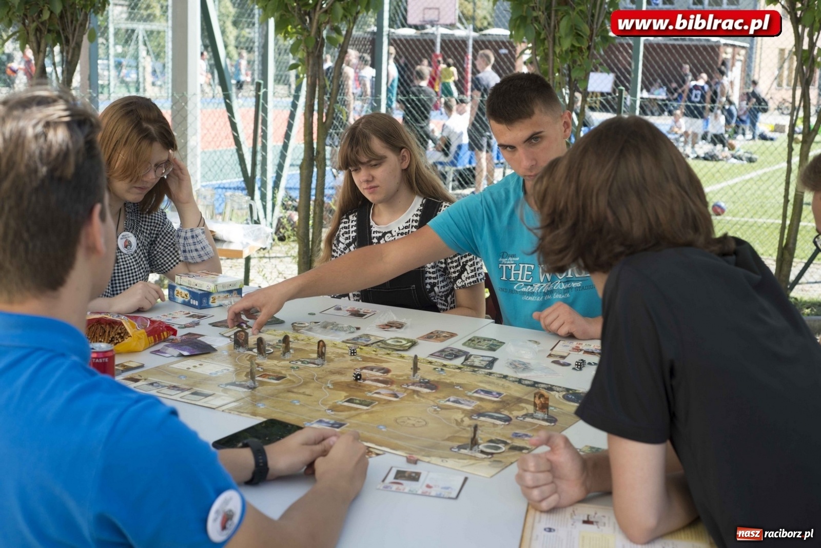 Zdjęcie w galerii na portalu naszraciborz.pl: Rodzinna sobota z planszówkami w raciborskiej bibliotece [FOTO] wiadomości z regionu