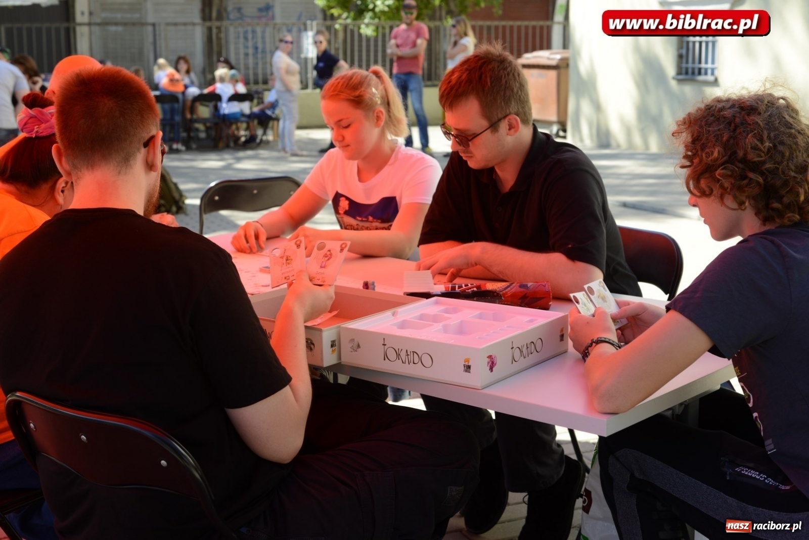 Zdjęcie w galerii na portalu naszraciborz.pl: Rodzinna sobota z planszówkami w raciborskiej bibliotece [FOTO] wiadomości z regionu