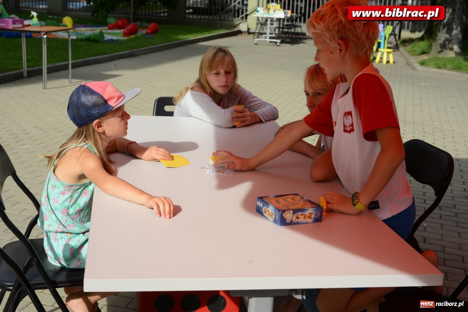 Zdjęcie w galerii na portalu naszraciborz.pl: Rodzinna sobota z planszówkami w raciborskiej bibliotece [FOTO] wiadomości z regionu