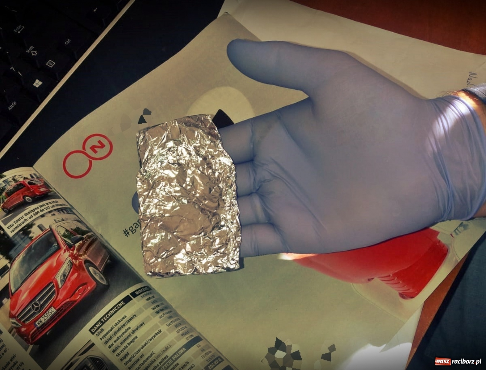 Zdjęcie w galerii na portalu naszraciborz.pl: ZK Racibórz. Biały proszek w przesyłce do więźnia wiadomości z regionu