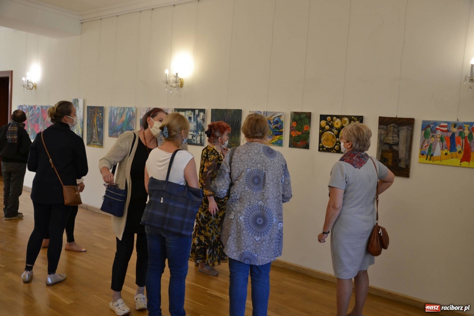 Zdjęcie w galerii na portalu naszraciborz.pl: Zamkowy wernisaż wystawy prac Janiny Chrapacz-Koloski  wiadomości z regionu