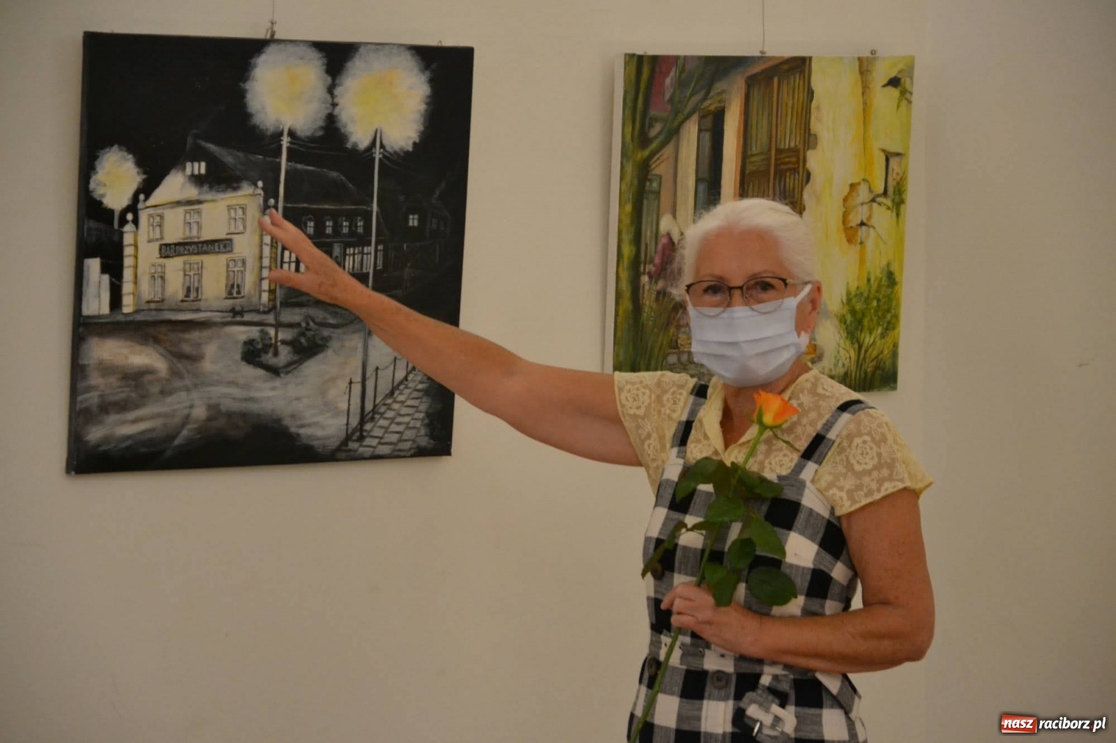 Zdjęcie w galerii na portalu naszraciborz.pl: Zamkowy wernisaż wystawy prac Janiny Chrapacz-Koloski  wiadomości z regionu