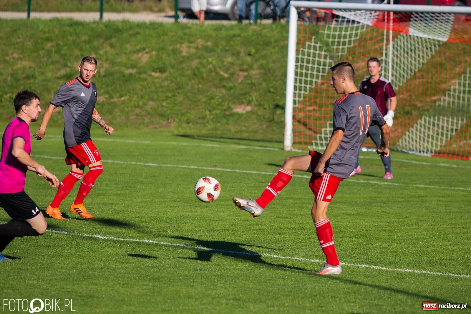 Zdjęcie w galerii na portalu naszraciborz.pl: Puchar Polski. Bez niespodzianki w Raszczycach [FOTO] wiadomości z regionu