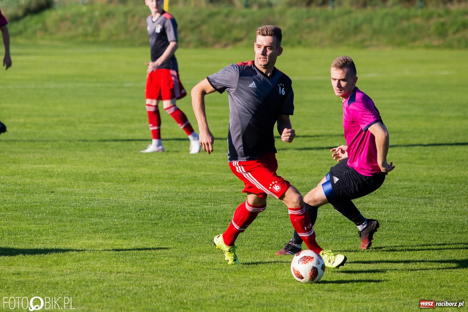 Zdjęcie w galerii na portalu naszraciborz.pl: Puchar Polski. Bez niespodzianki w Raszczycach [FOTO] wiadomości z regionu