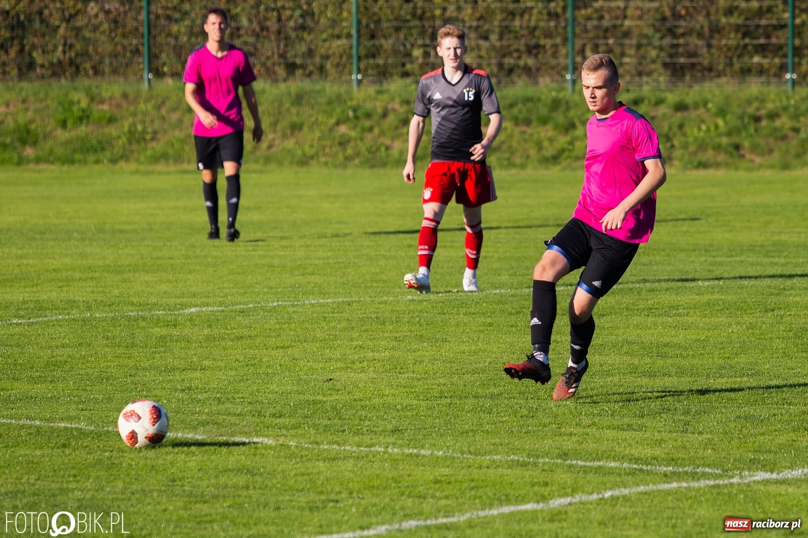 Zdjęcie w galerii na portalu naszraciborz.pl: Puchar Polski. Bez niespodzianki w Raszczycach [FOTO] wiadomości z regionu