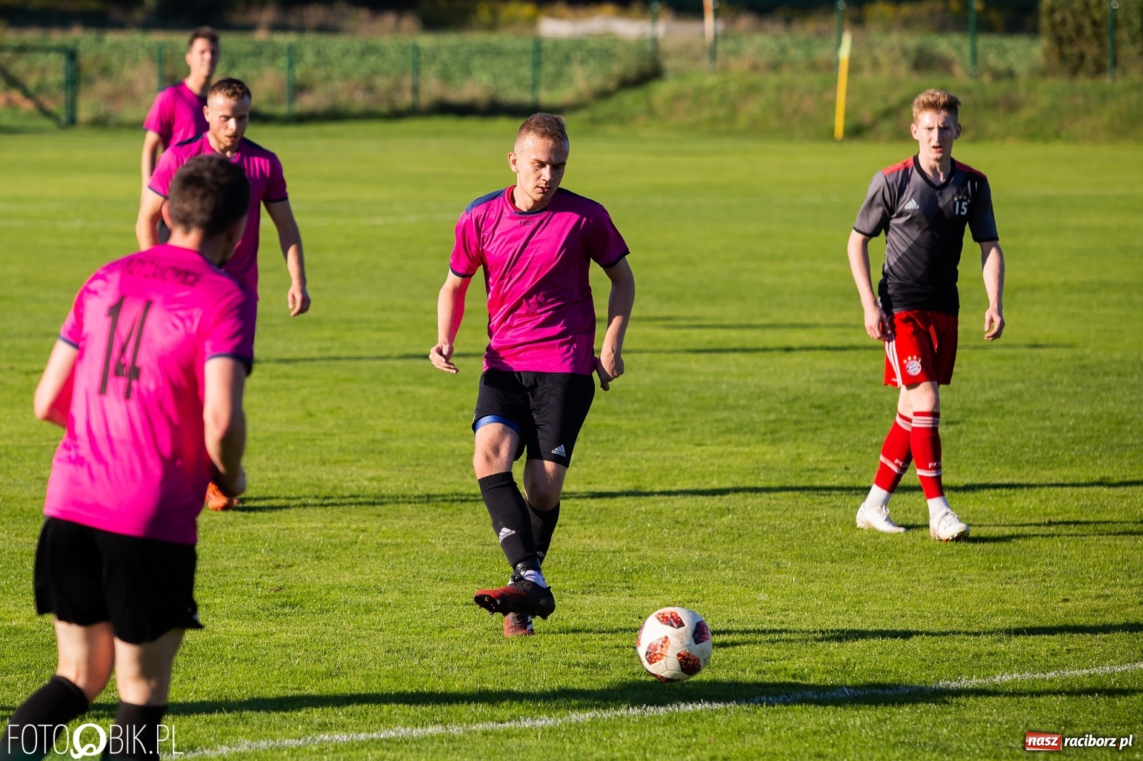 Zdjęcie w galerii na portalu naszraciborz.pl: Puchar Polski. Bez niespodzianki w Raszczycach [FOTO] wiadomości z regionu
