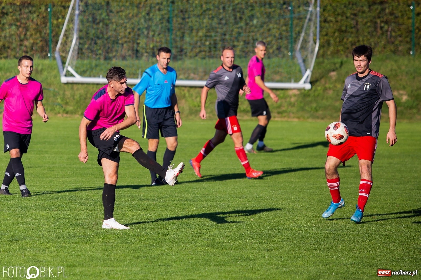 Zdjęcie w galerii na portalu naszraciborz.pl: Puchar Polski. Bez niespodzianki w Raszczycach [FOTO] wiadomości z regionu