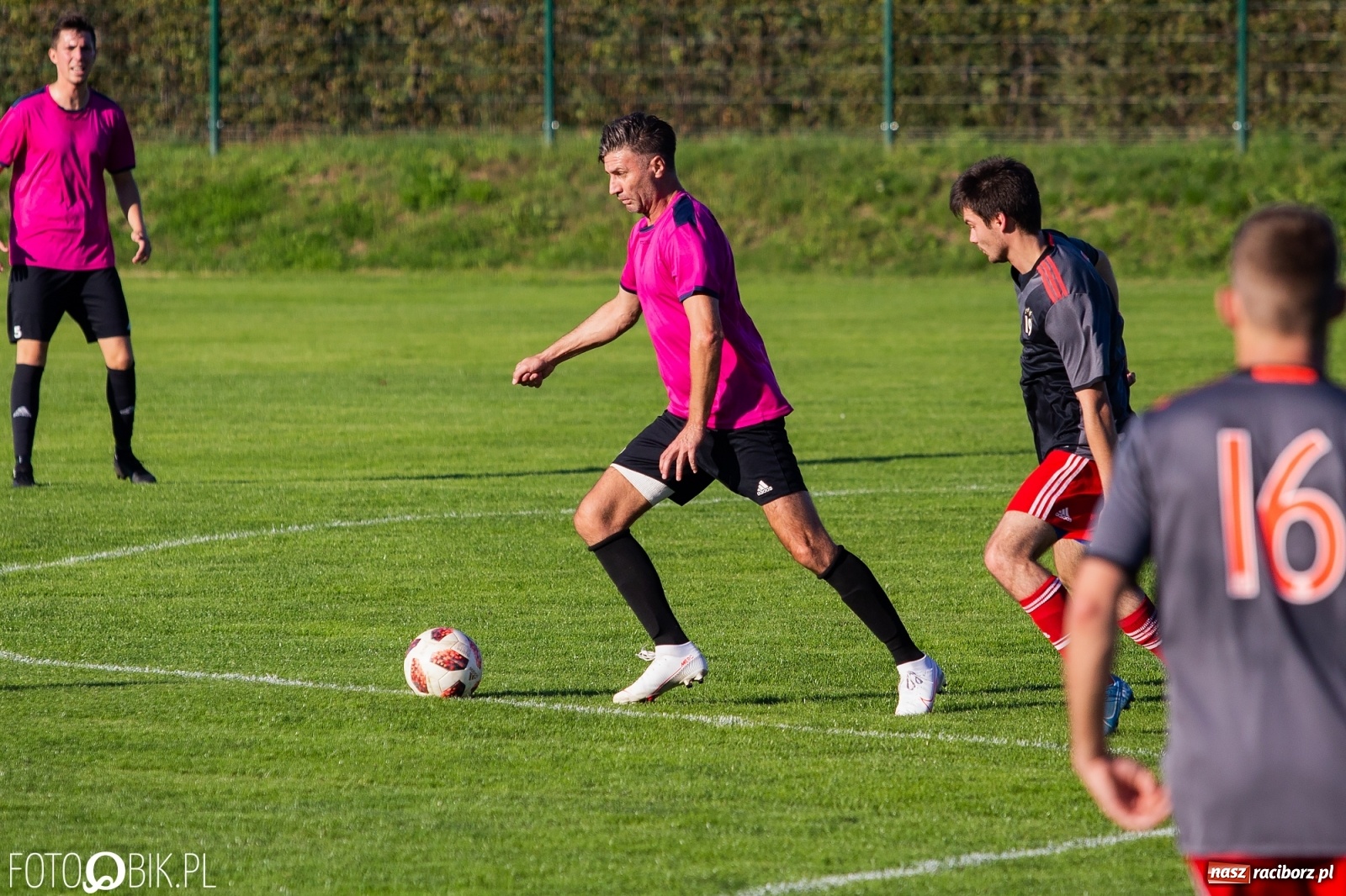 Zdjęcie w galerii na portalu naszraciborz.pl: Puchar Polski. Bez niespodzianki w Raszczycach [FOTO] wiadomości z regionu