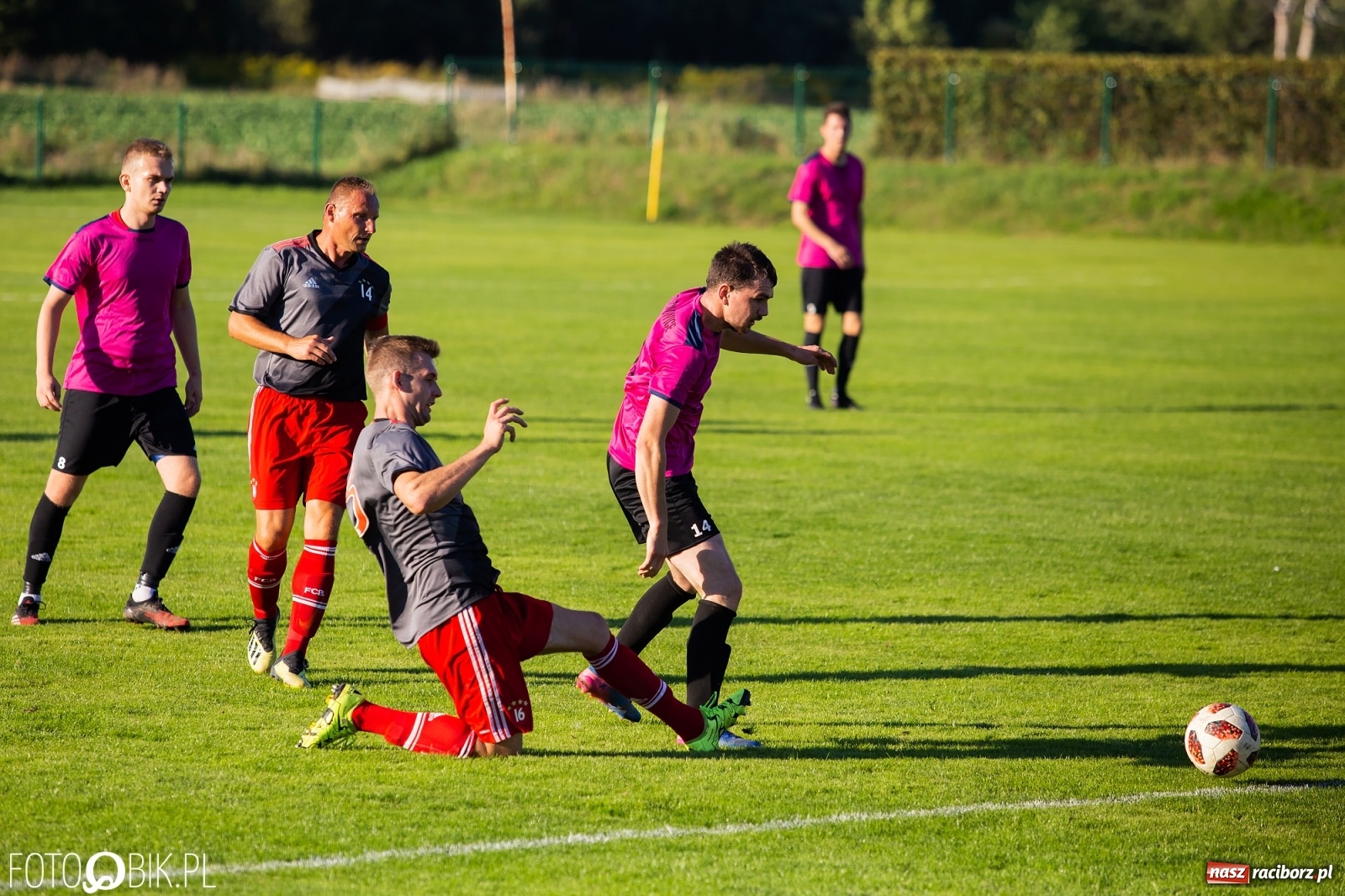 Zdjęcie w galerii na portalu naszraciborz.pl: Puchar Polski. Bez niespodzianki w Raszczycach [FOTO] wiadomości z regionu