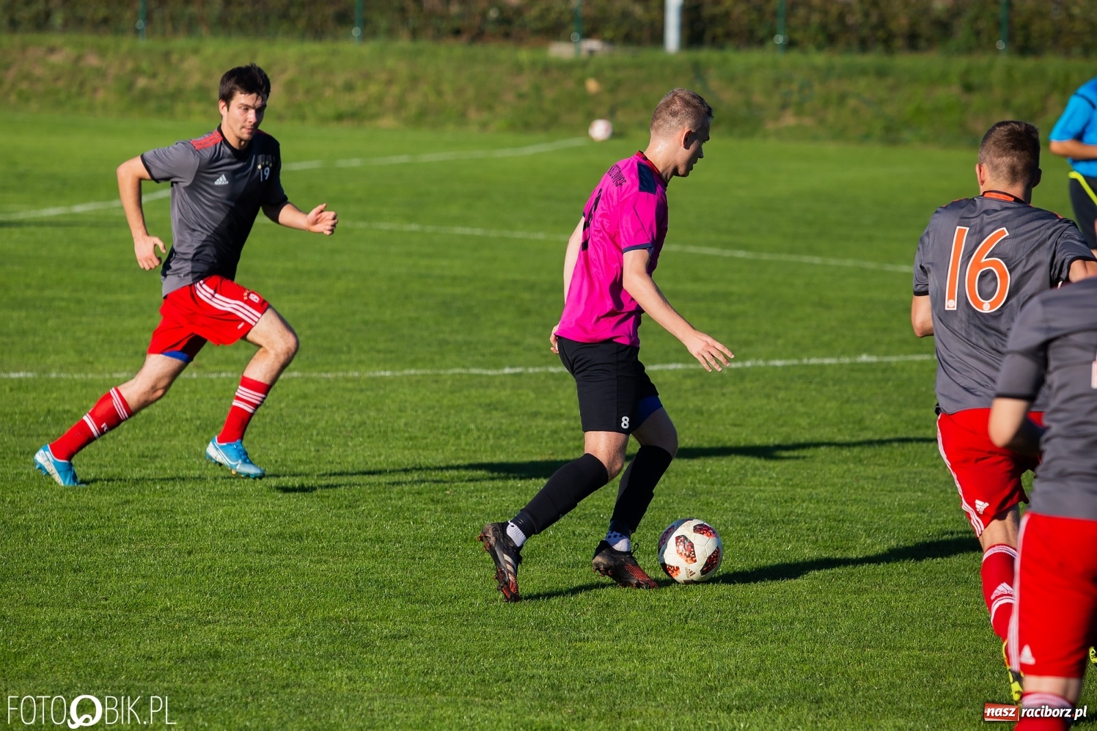 Zdjęcie w galerii na portalu naszraciborz.pl: Puchar Polski. Bez niespodzianki w Raszczycach [FOTO] wiadomości z regionu