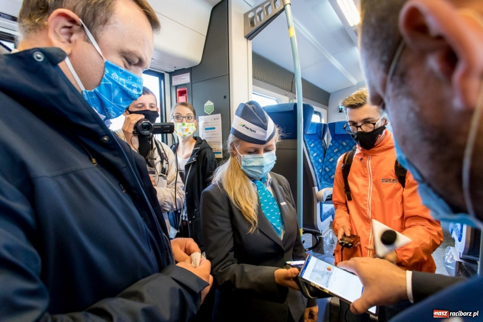 Zdjęcie w galerii na portalu naszraciborz.pl: W Kolejach Śląskich zapłacisz kartą lub BLIKiem  wiadomości z regionu