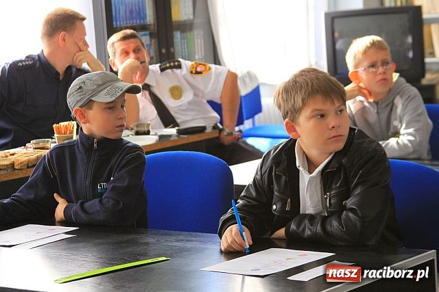 Zdjęcie w galerii na portalu naszraciborz.pl: Sprawdzali wiedzę o ruchu drogowym wiadomości z regionu