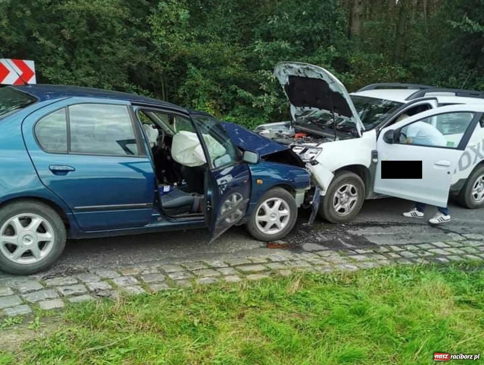 Zdjęcie w galerii na portalu naszraciborz.pl: Droga z Obory do Markowic. Tak się kończy ścinanie zakrętu [FOTO]  wiadomości z regionu