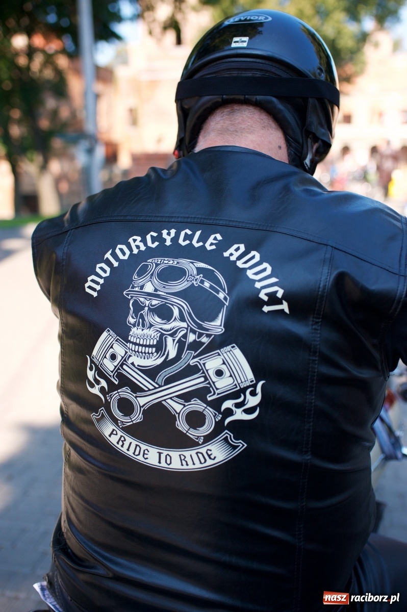 Zdjęcie w galerii na portalu naszraciborz.pl: Rajd Pruski dotarł do zamku w Tworkowie  wiadomości z regionu