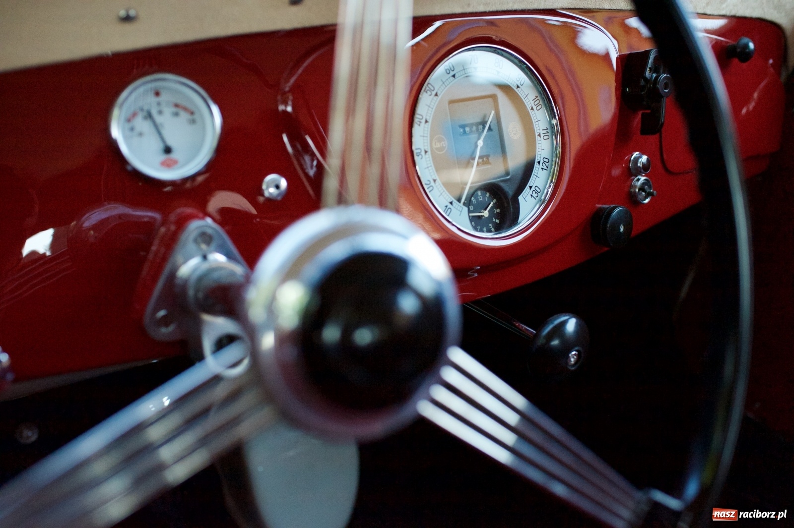 Zdjęcie w galerii na portalu naszraciborz.pl: Rajd Pruski dotarł do zamku w Tworkowie  wiadomości z regionu