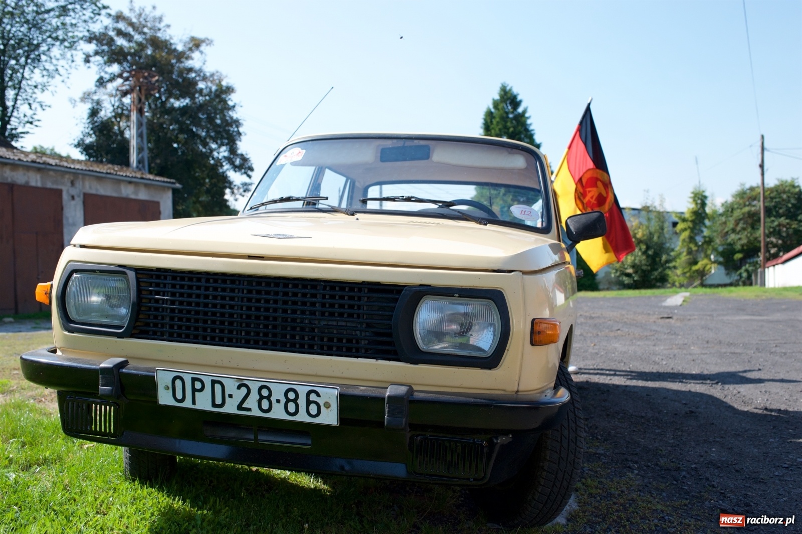 Zdjęcie w galerii na portalu naszraciborz.pl: Rajd Pruski dotarł do zamku w Tworkowie  wiadomości z regionu