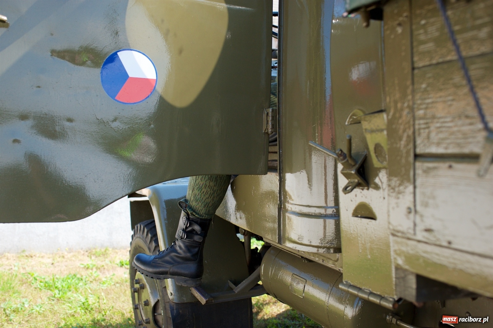 Zdjęcie w galerii na portalu naszraciborz.pl: Rajd Pruski dotarł do zamku w Tworkowie  wiadomości z regionu