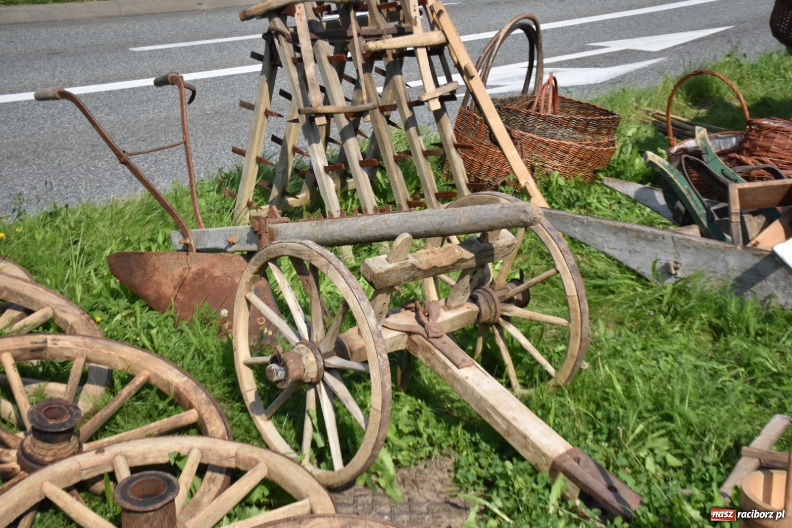 Zdjęcie w galerii na portalu naszraciborz.pl: Ruszył Jarmark na Granicy w Chałupkach  wiadomości z regionu