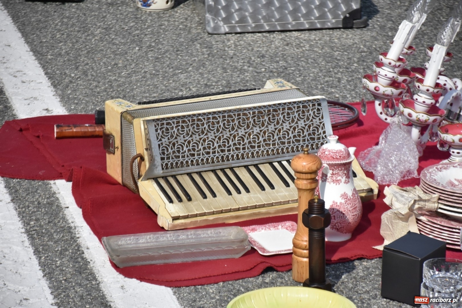 Zdjęcie w galerii na portalu naszraciborz.pl: Ruszył Jarmark na Granicy w Chałupkach  wiadomości z regionu