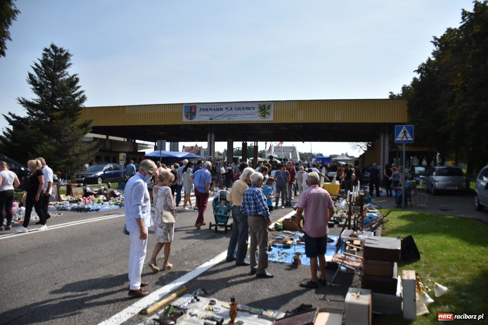 Zdjęcie w galerii na portalu naszraciborz.pl: Ruszył Jarmark na Granicy w Chałupkach  wiadomości z regionu