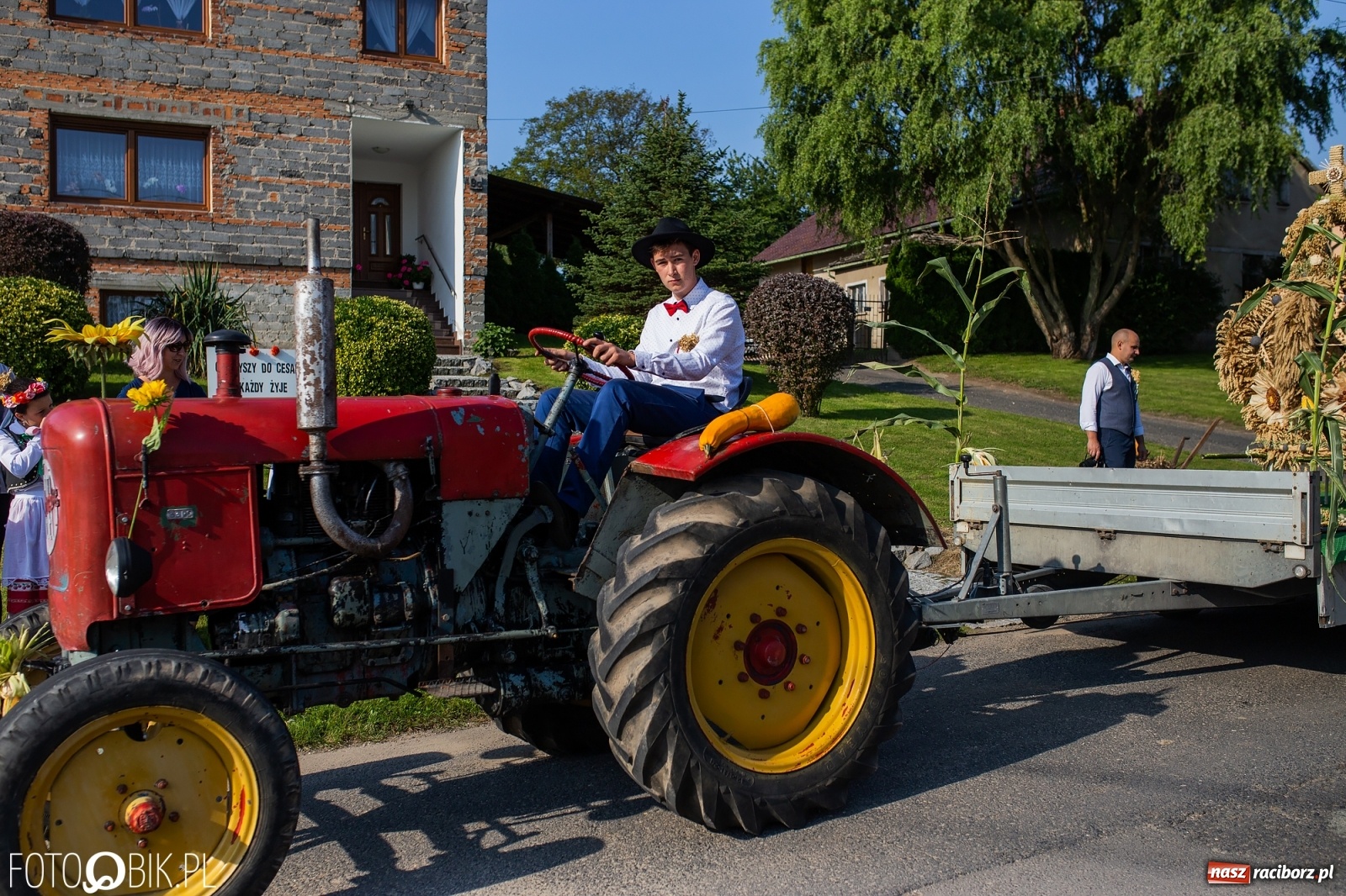 Zdjęcie w galerii na portalu naszraciborz.pl: Dożynki w parafii Łubowice. Korowód wyruszył z Ligoty Książęcej wiadomości z regionu