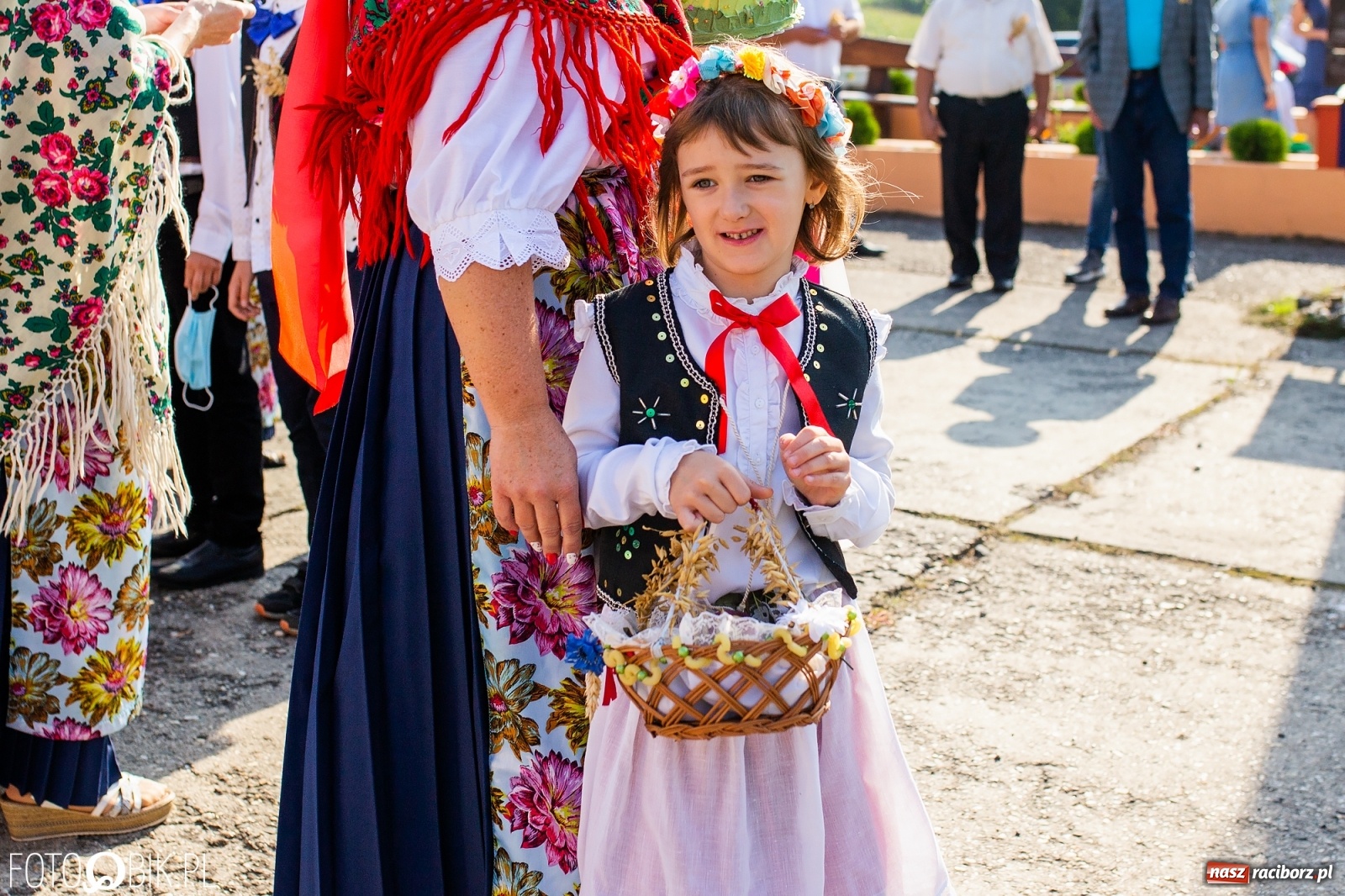 Zdjęcie w galerii na portalu naszraciborz.pl: Dożynki w parafii Łubowice. Korowód wyruszył z Ligoty Książęcej wiadomości z regionu