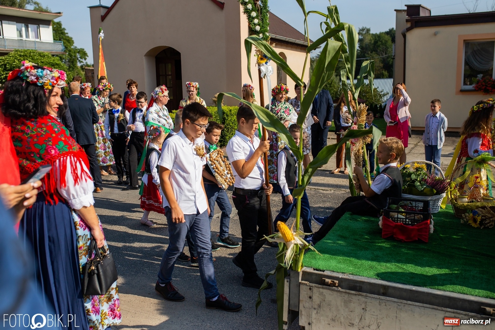 Zdjęcie w galerii na portalu naszraciborz.pl: Dożynki w parafii Łubowice. Korowód wyruszył z Ligoty Książęcej wiadomości z regionu