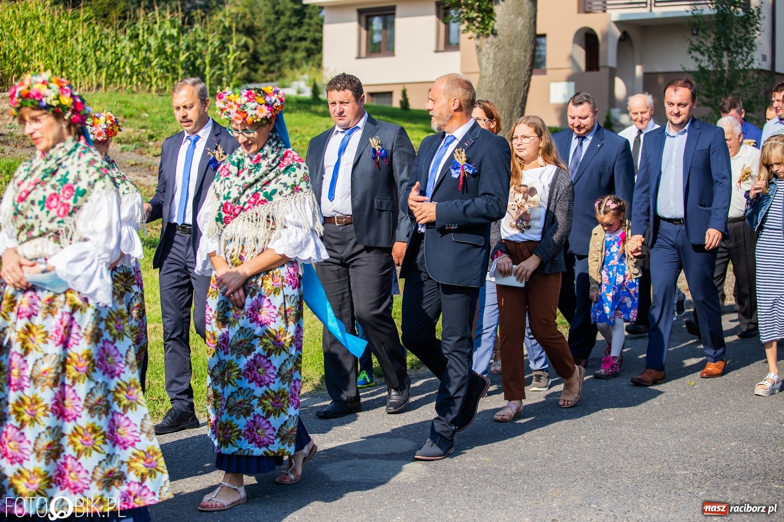 Zdjęcie w galerii na portalu naszraciborz.pl: Dożynki w parafii Łubowice. Korowód wyruszył z Ligoty Książęcej wiadomości z regionu