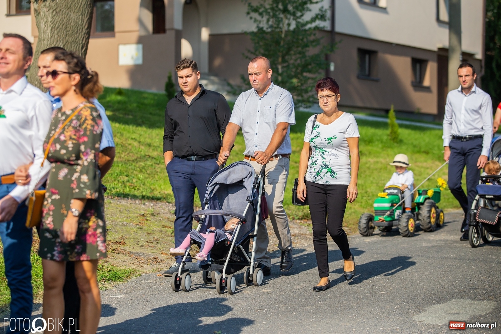 Zdjęcie w galerii na portalu naszraciborz.pl: Dożynki w parafii Łubowice. Korowód wyruszył z Ligoty Książęcej wiadomości z regionu